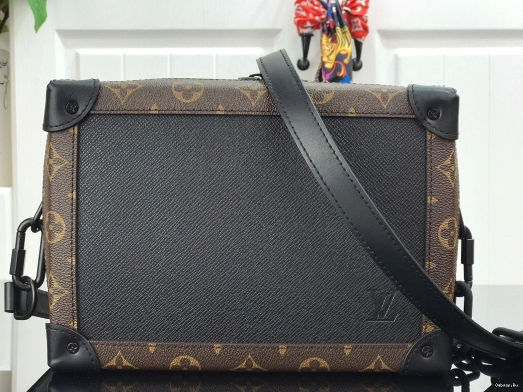 LOUIS TRUNK VUITTON SOFT 0213
